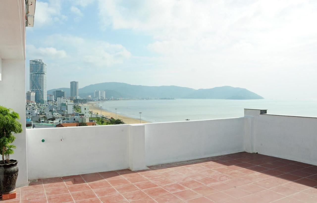 Minh Khue Hotel Куинён Экстерьер фото