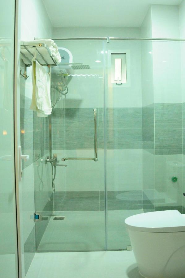 Minh Khue Hotel Куинён Экстерьер фото