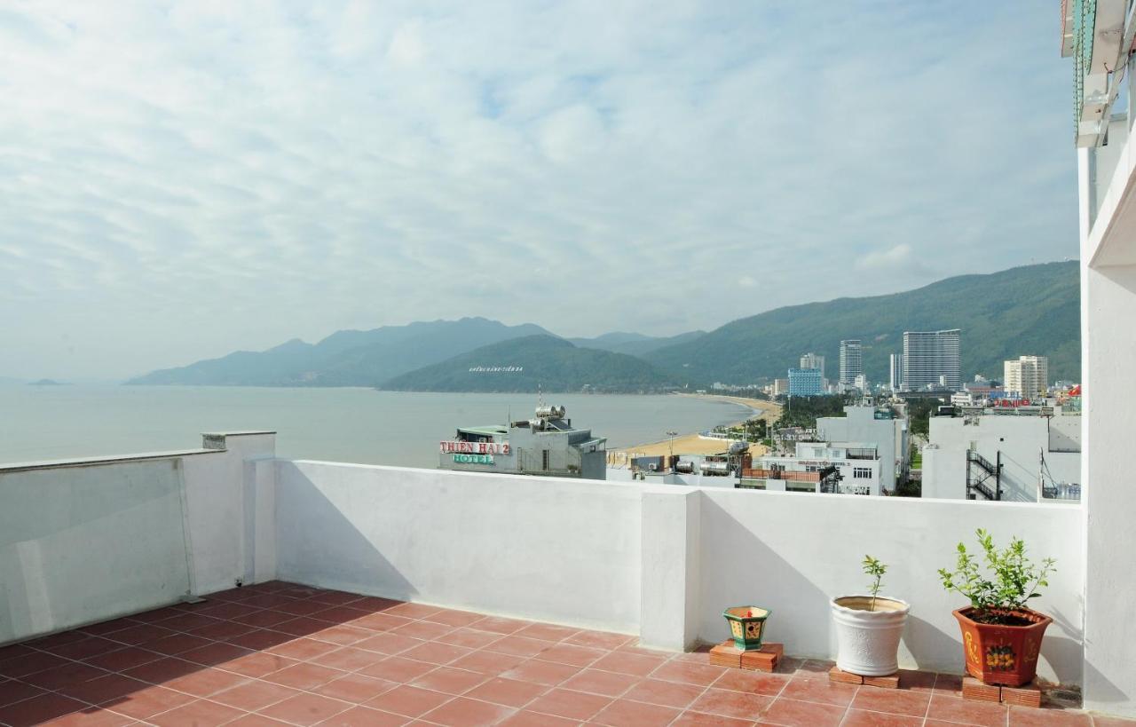 Minh Khue Hotel Куинён Экстерьер фото